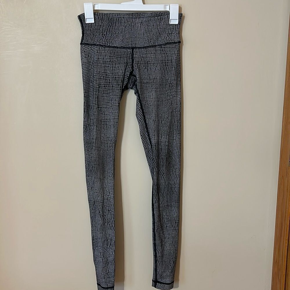 Lululemon Wunder Under III Fall Net White Black Leggings
